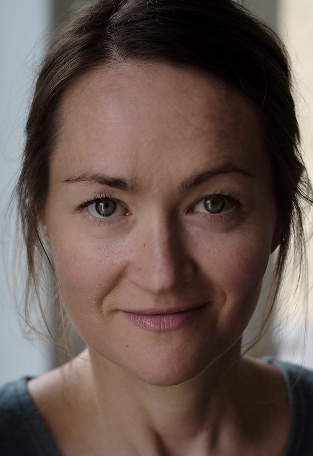 LESUNG mit KATERINA POLADJAN in der Lesereihe BÖLL & HOFSTÄTTER in der Stiftung Demokratie Saarland und "ERLESEN"